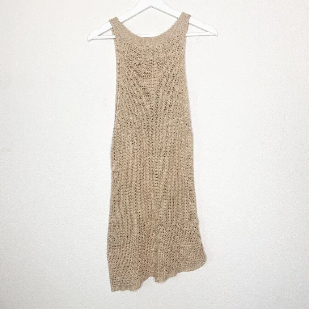 One Grey Day Sleeveless Asymmetric Hem Crochet Tunic Sweater L